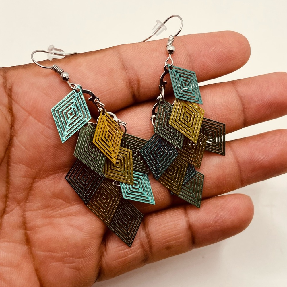 Earrings for women triangular design
